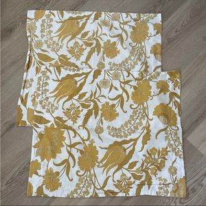 Pre Owned Set of 2 Pottery Barn Linen Pillow Cases Yellow/White Floral Print